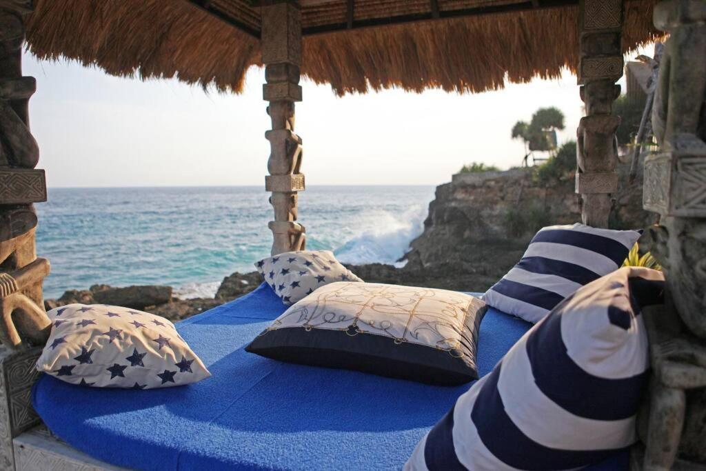 Villa Lumba Lumba - Oceanfront & Spectacular View! Lembongan Kültér fotó