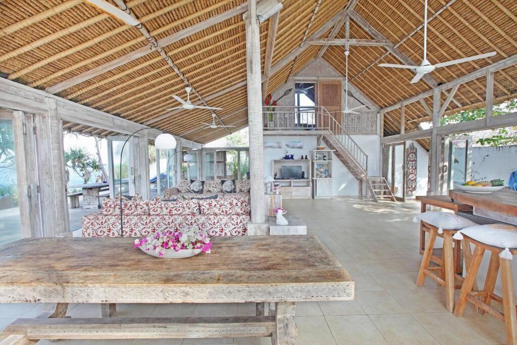Villa Lumba Lumba - Oceanfront & Spectacular View! Lembongan Kültér fotó