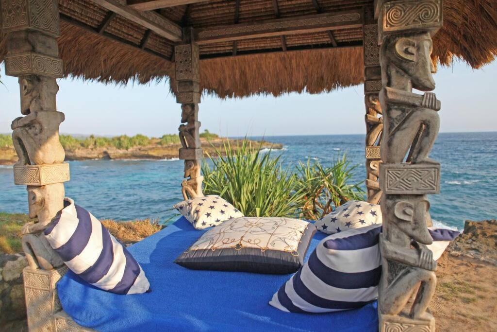 Villa Lumba Lumba - Oceanfront & Spectacular View! Lembongan Kültér fotó